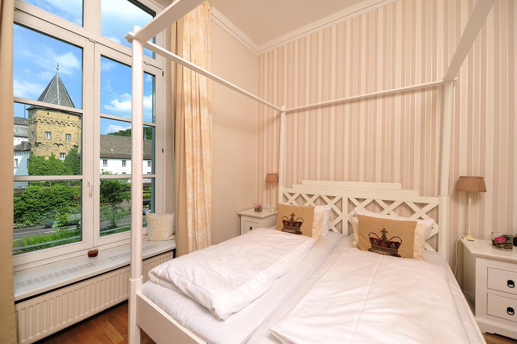 Hotel Bucheneck Linz am Rhein Room photo
